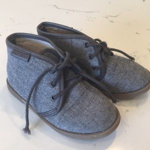 ✨Sale✨Old navy gray/brown ankle boots